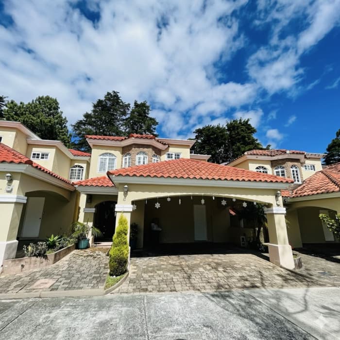 Casa en venta en Condominio Villas Europeas - foto 1