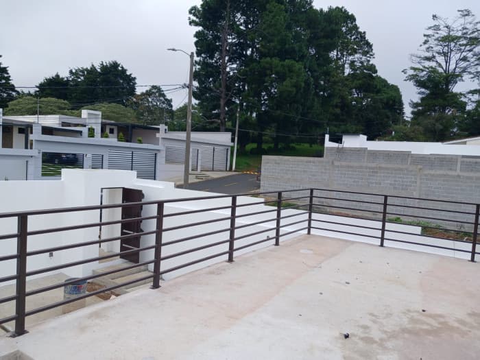 Casa en Venta en Carretera a El Salvador - Arrazola 2  - foto 1