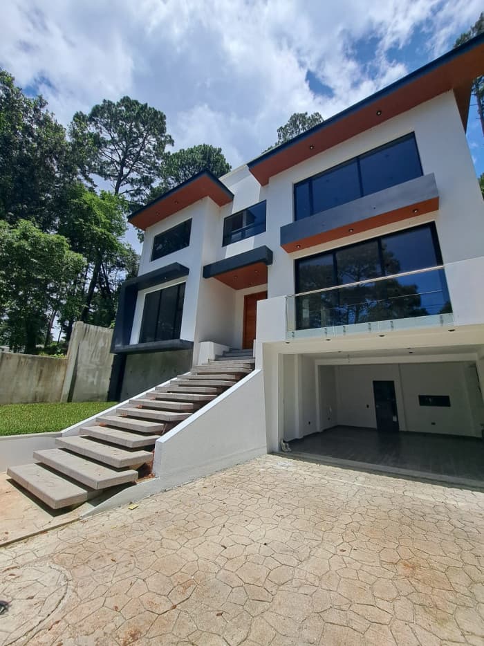 Moderna casa en venta en Terravista km 16.5 CAES - foto 1