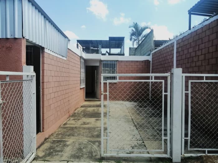 Casa en Alquiler en Zona 11 de Mixco - foto 1