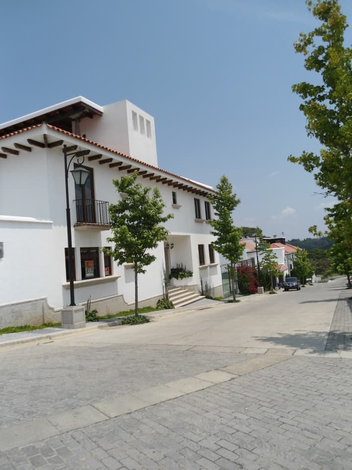 Casa en venta o alquiler en Muxbal Guatemala - foto 1