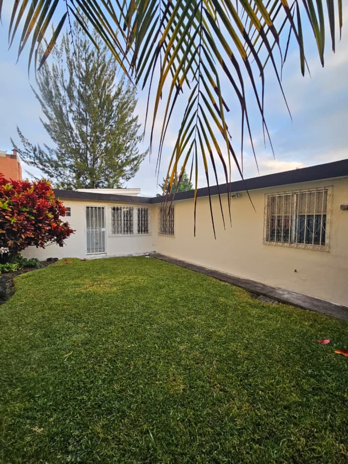 Venta de Casa en Colonia El Maestro de Zona 15 - foto 1