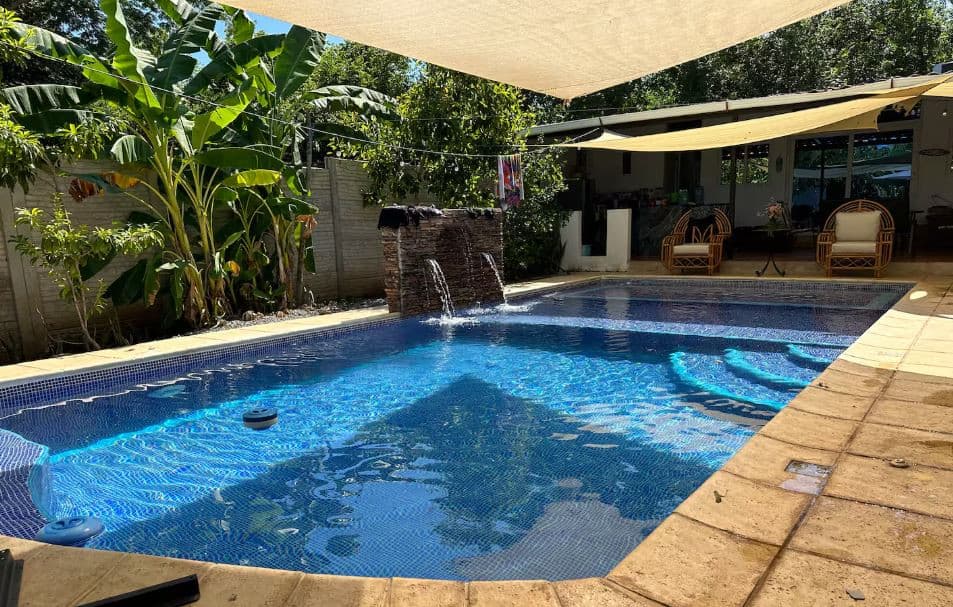 Venta de Casa de Playa en Lagunas de Monterrico - foto 1