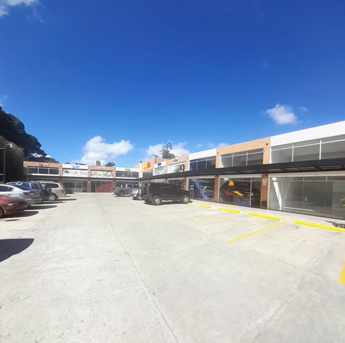 Local Comercial en Renta fuera de Exclusivo Condominio - foto 1