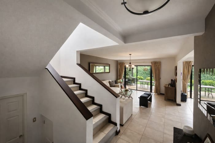 CASA EN VENTA EN ZONA 16 - PORTAL DE SAN ISIDRO - foto 1