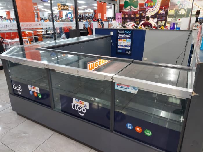 Rento Kiosko en zona 1 - Centro Comercial - foto 1