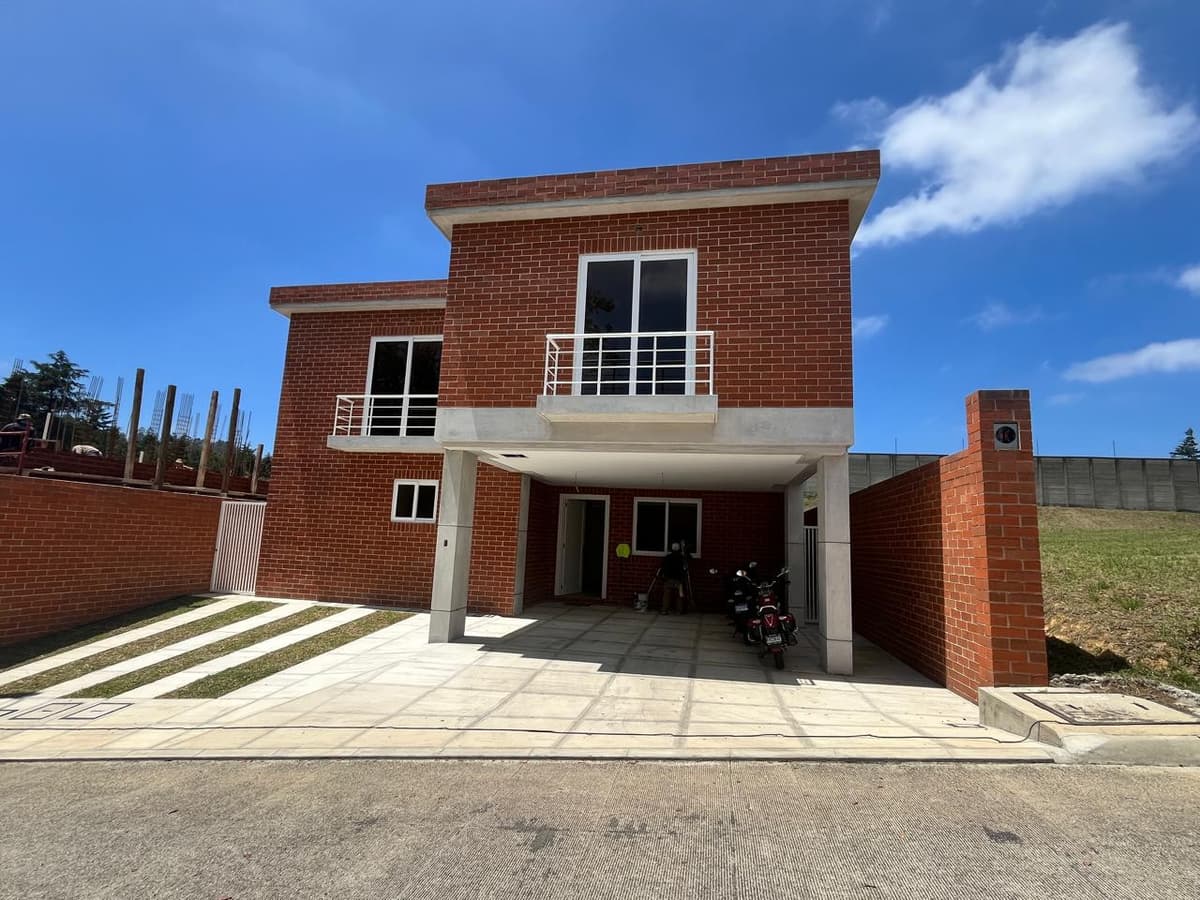 EXCLUSIVA CASA EN VENTA CONDOMINIO BUENAFUENTE - foto 1