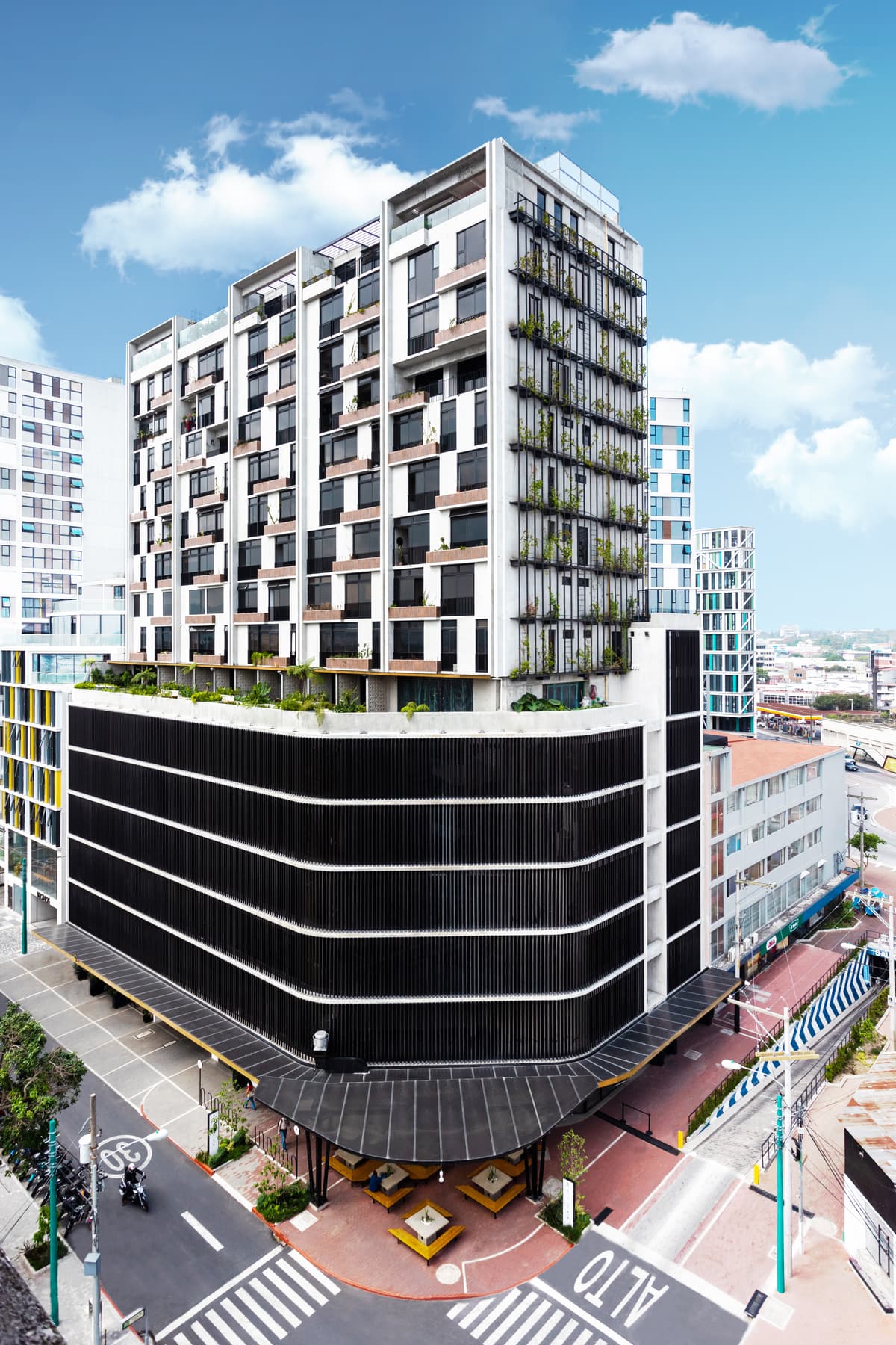 Oficinas en venta en zona 4 para inversión - foto 1