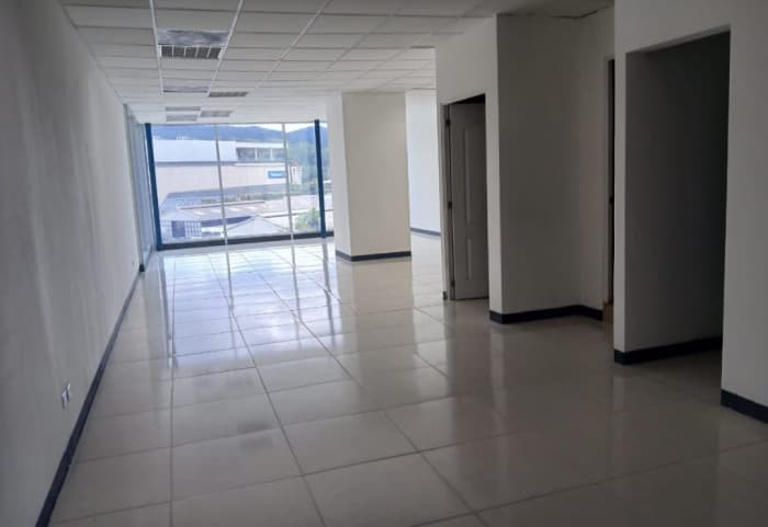 Alquiler de Oficina de 86m² en Zona Pradera - foto 1
