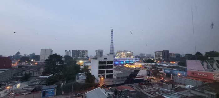 Oficinas en renta sobre 6ª Avenida Zona 9 - foto 4