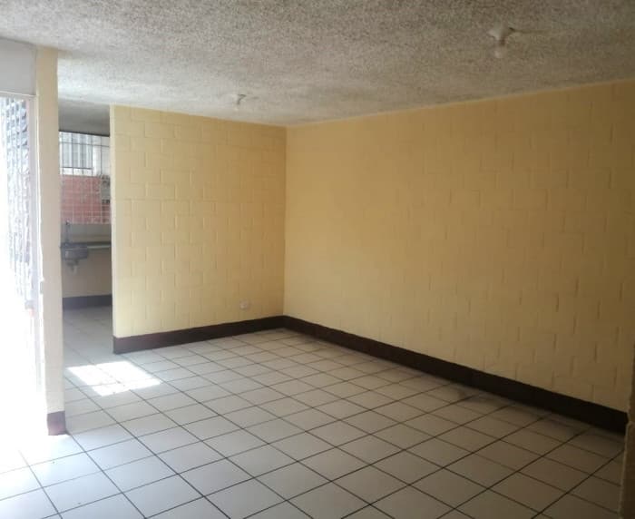 Casa en Alquiler en Zona 11 de Mixco - foto 2