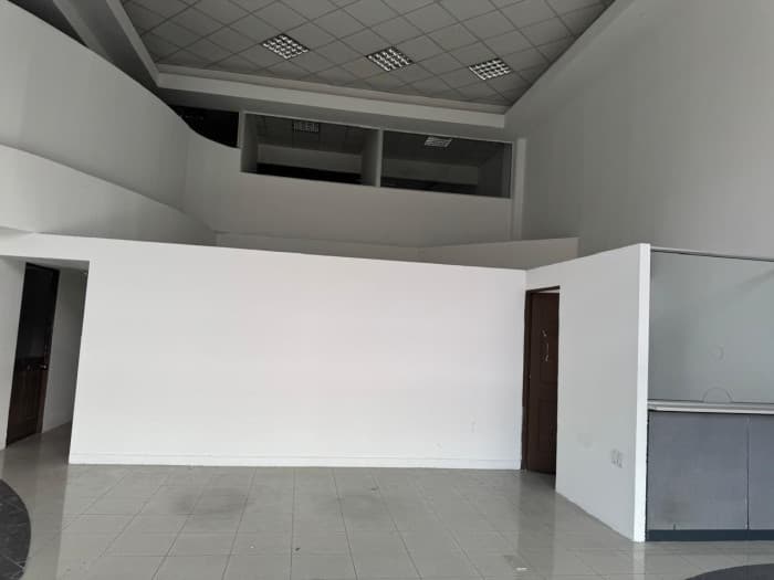 Local Comercial en Renta en Calzada Roosevelt zona 7 - foto 2