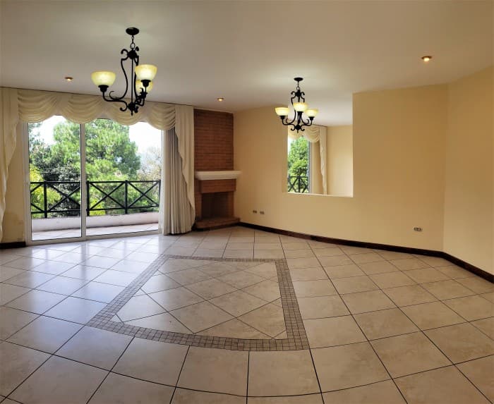 Casa en venta en San Lazaro para inversión Rentada  - foto 2
