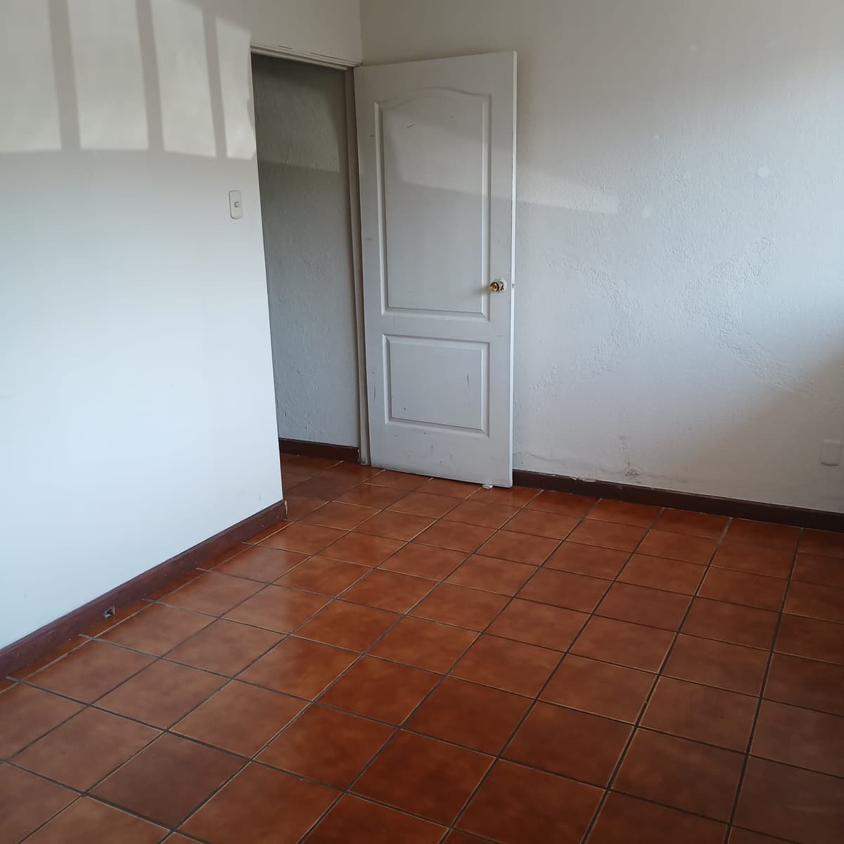 Oficina en Alquiler en Zona 10  - foto 3