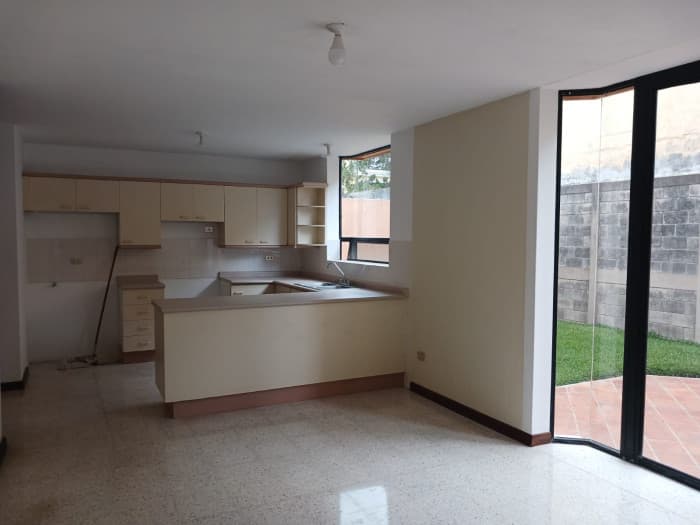 CASA EN ALQUILER EN VILLAS DEL PINAR - CAES - Fraijanes - foto 3