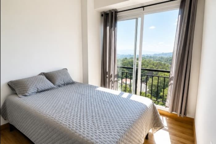 APARTAMENTO AMUEBLADO EN ALQUILER EN ZONA 2  - foto 3