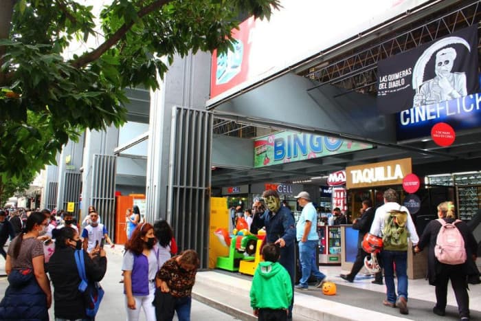 Rento Kiosko en zona 1 - Centro Comercial - foto 2
