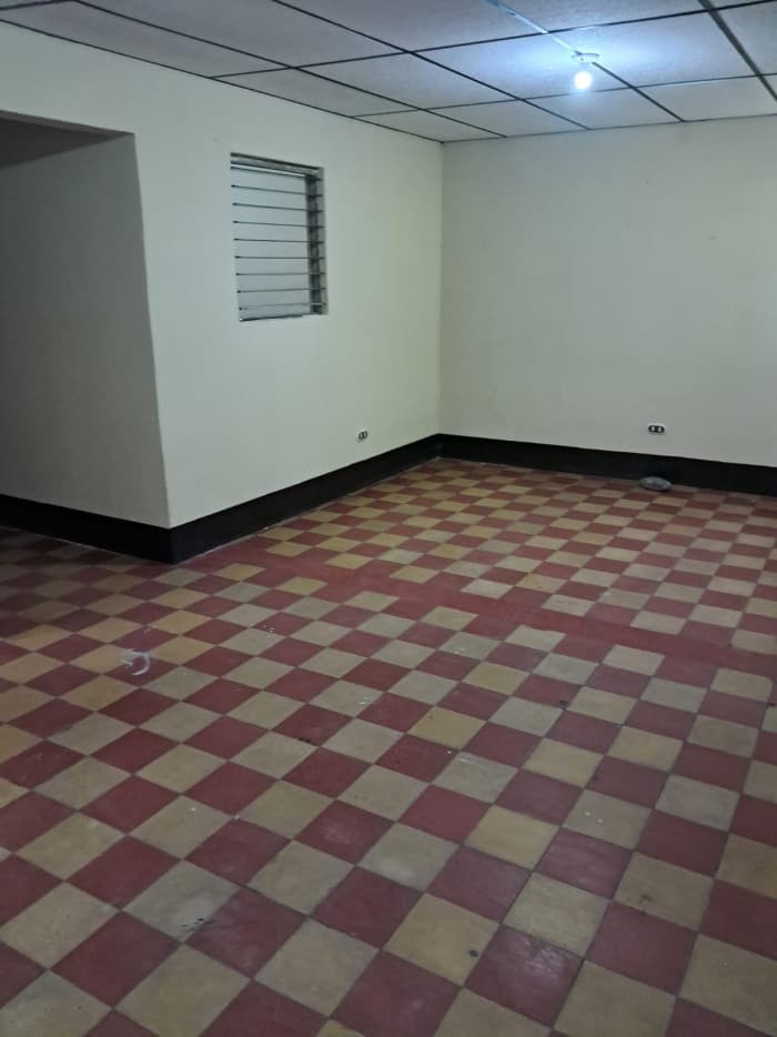 Casa Residencial en Colonia Santa Marta, Zona 5 Mixco - foto 4