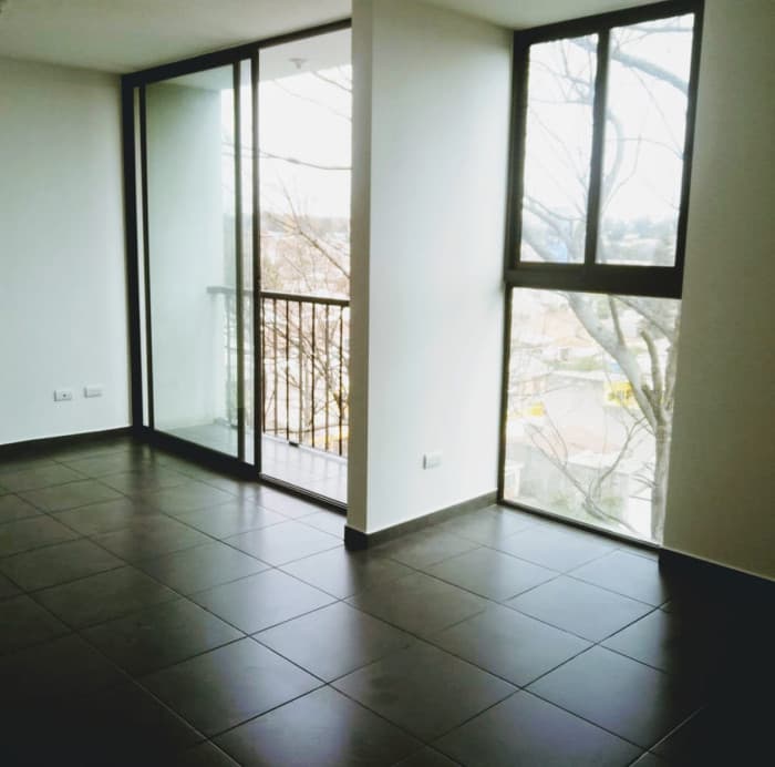 Apartamento en venta en Mariscal Uno Uno Zona 11 - foto 2