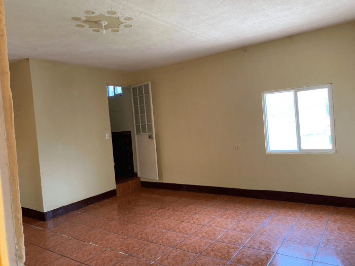 Casa en venta en zona 18 - foto 3