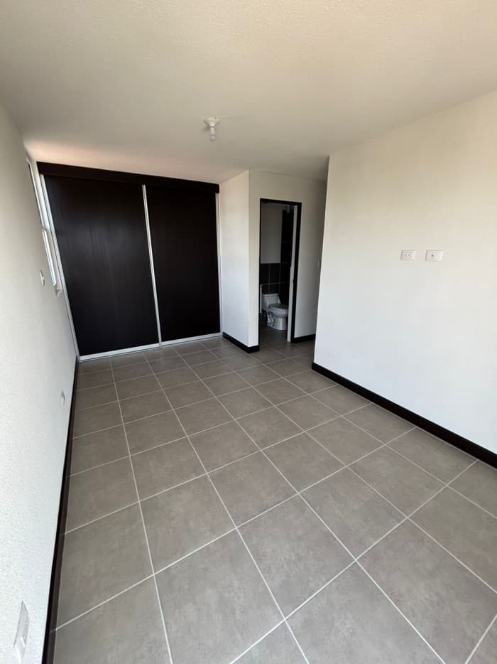 APARTAMENTO EN VENTA - EDIFICIO ESENTA ZONA 12 - foto 5