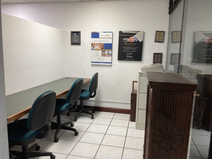 Oficina en renta Torre Azul Guatemala - foto 2