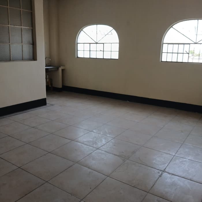 Bodegas en Alquiler en Zona 7 Castillo Lara  - foto 4