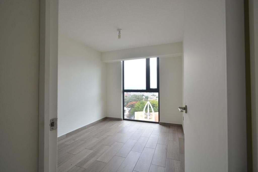 Apartamento en Venta, Aralia zona 11 Mariscal - foto 3