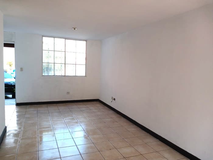 CASA EN VENTA Y RENTA EN SAN MIGUEL PETAPA - foto 3