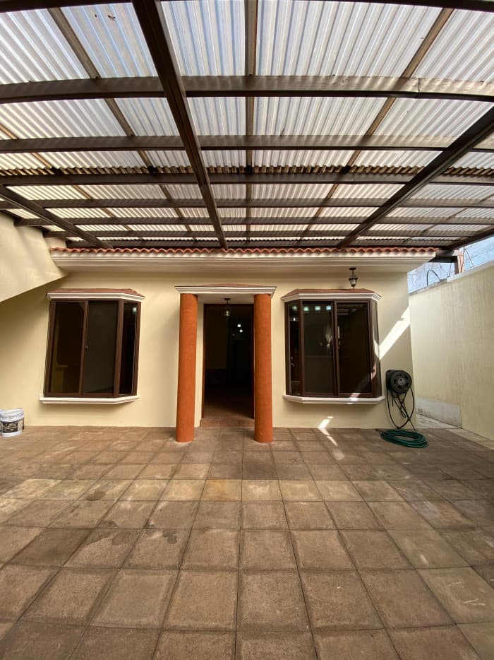 CASA CON APARTAMENTOS EN VENTA CONDOMINIO HACIENDA REAL - foto 3