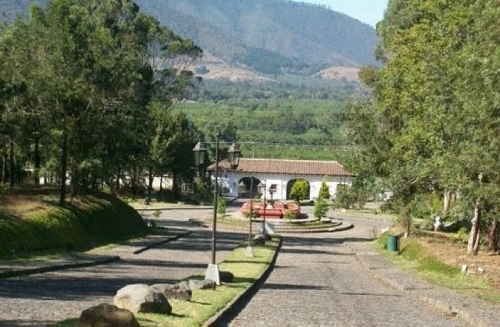 Terreno en Venta en Antigua Guatemala - foto 4