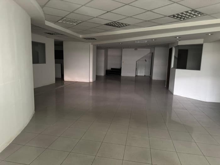 Local Comercial en Renta en Calzada Roosevelt zona 7 - foto 4
