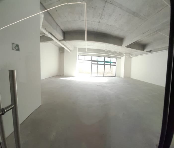 Local Comercial en Renta Zona 10 - Excelente Ubicación - foto 2