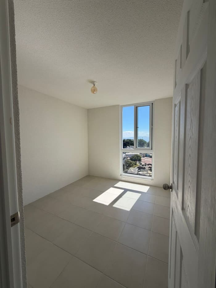 APARTAMENTO EN ALQUILER EN ZONA 1 DE MIXCO - foto 4