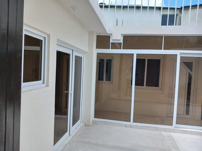 CASA REMODELADA EN VENTA EN ZONA 1 - foto 11