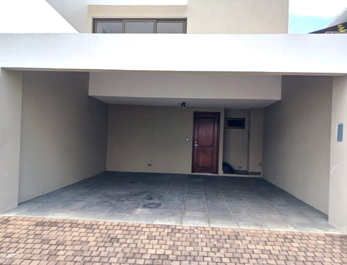 Casa en Venta y Renta en Santuaria Muxbal - foto 4