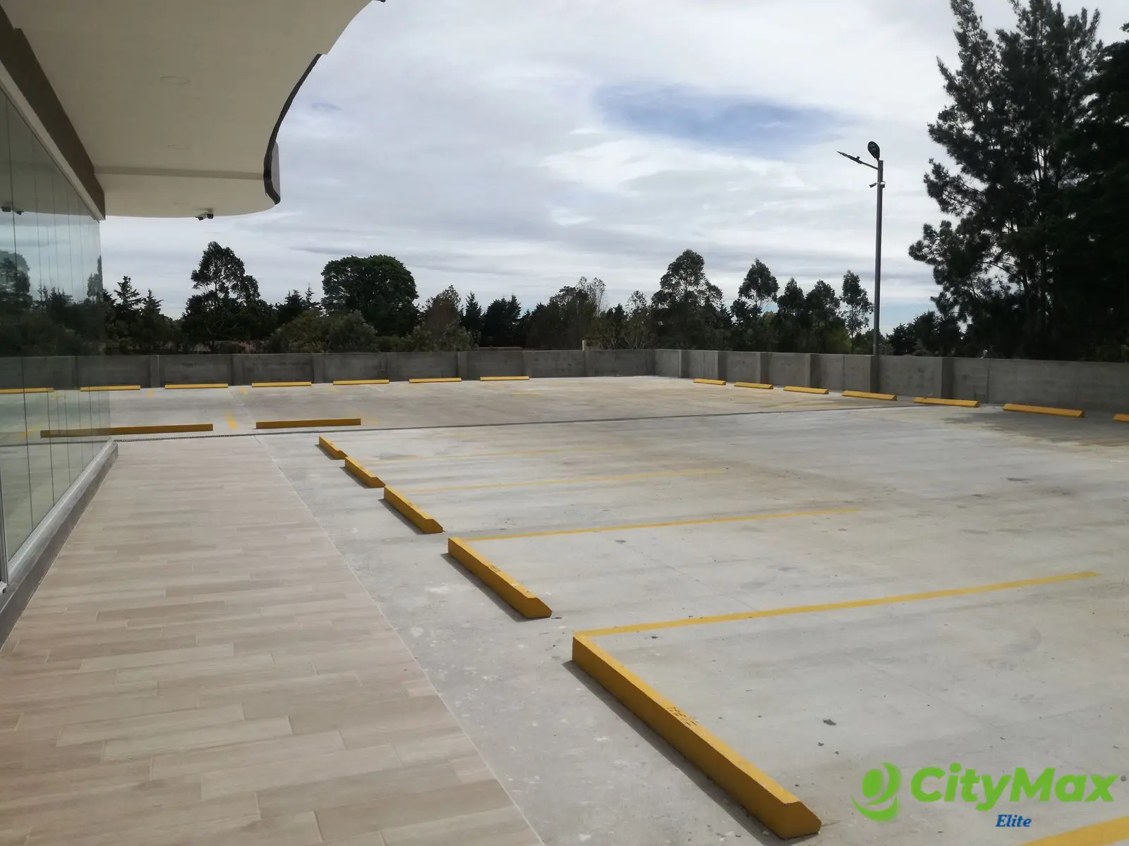 PLAZA GUADALUPE - CENTRO DE NEGOCIOS - foto 12