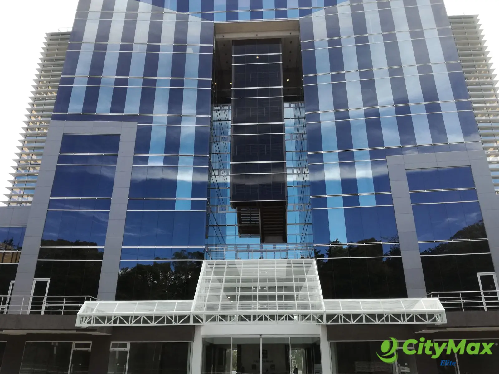 PLAZA GUADALUPE - CENTRO DE NEGOCIOS - foto 1