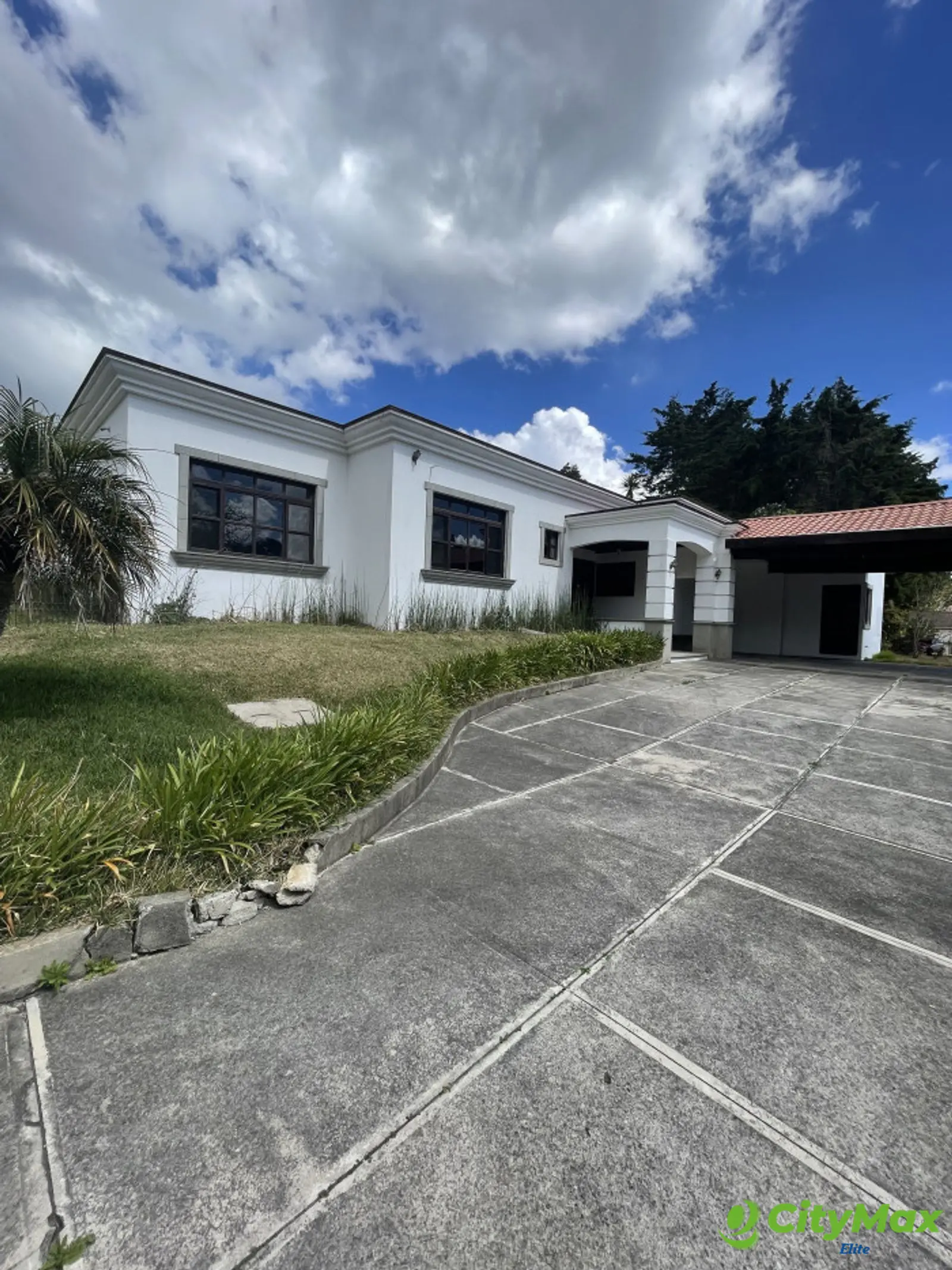 Casa de un nivel en Renta y Venta Km 18.5 CAES - frente de la propiedad