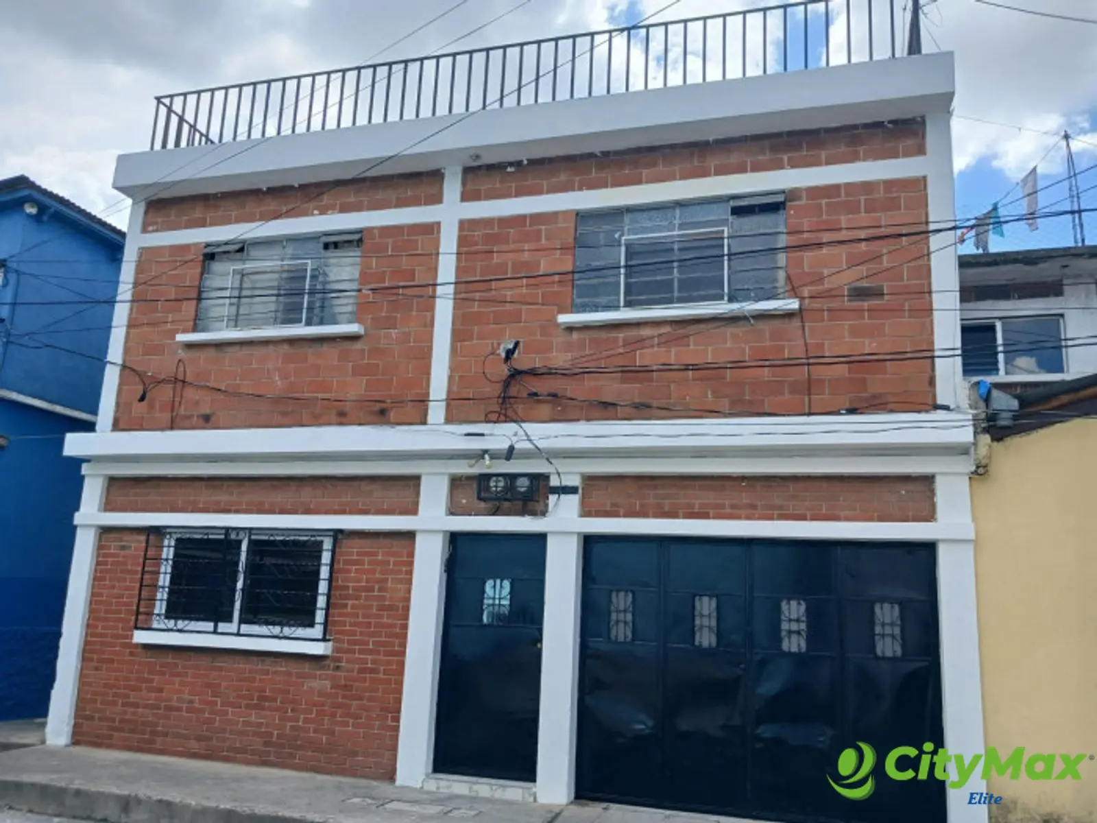 CASA REMODELADA EN VENTA EN ZONA 1 - foto 1