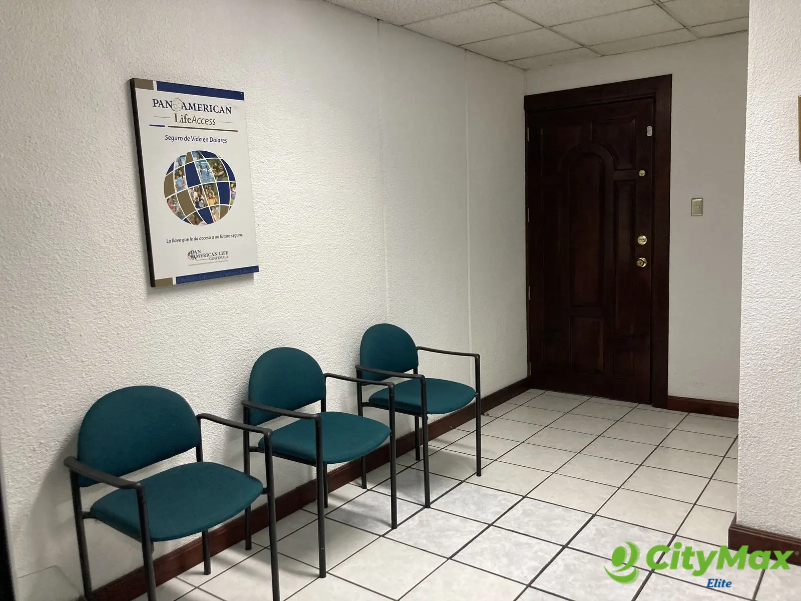 Oficina en renta Torre Azul Guatemala - foto 1