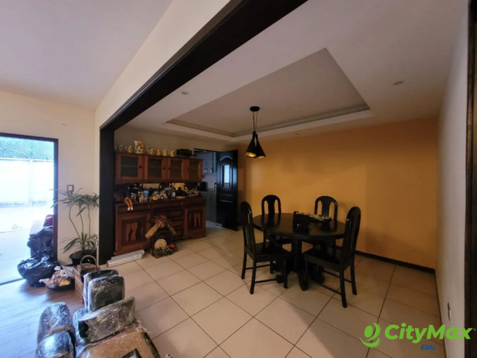 CASA EN VENTA EN HACIENDA REAL ZONA 16 - foto 1