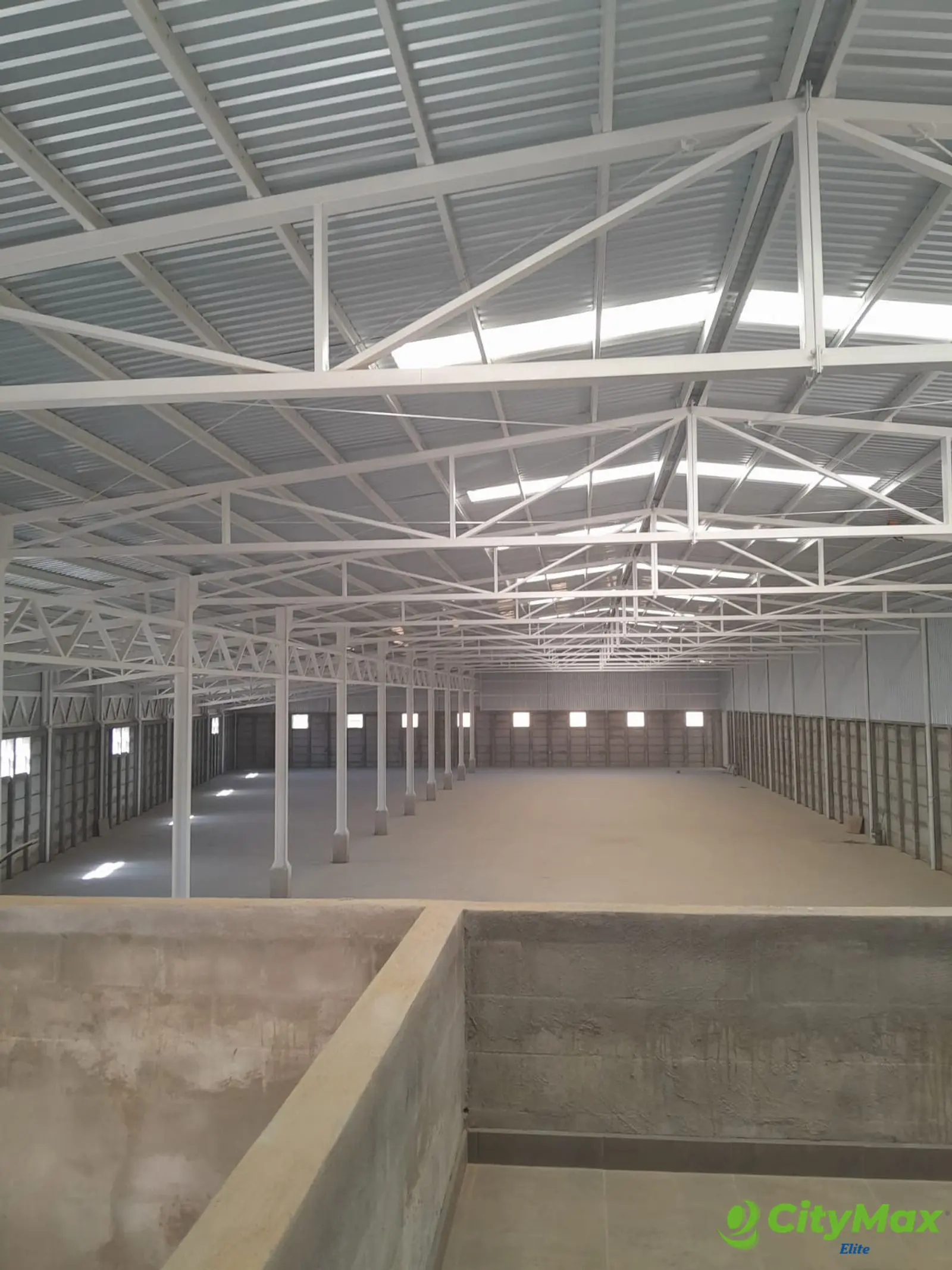 Bodegas en Renta en Amatitlán - BODEGA DESDE MEZZANINE