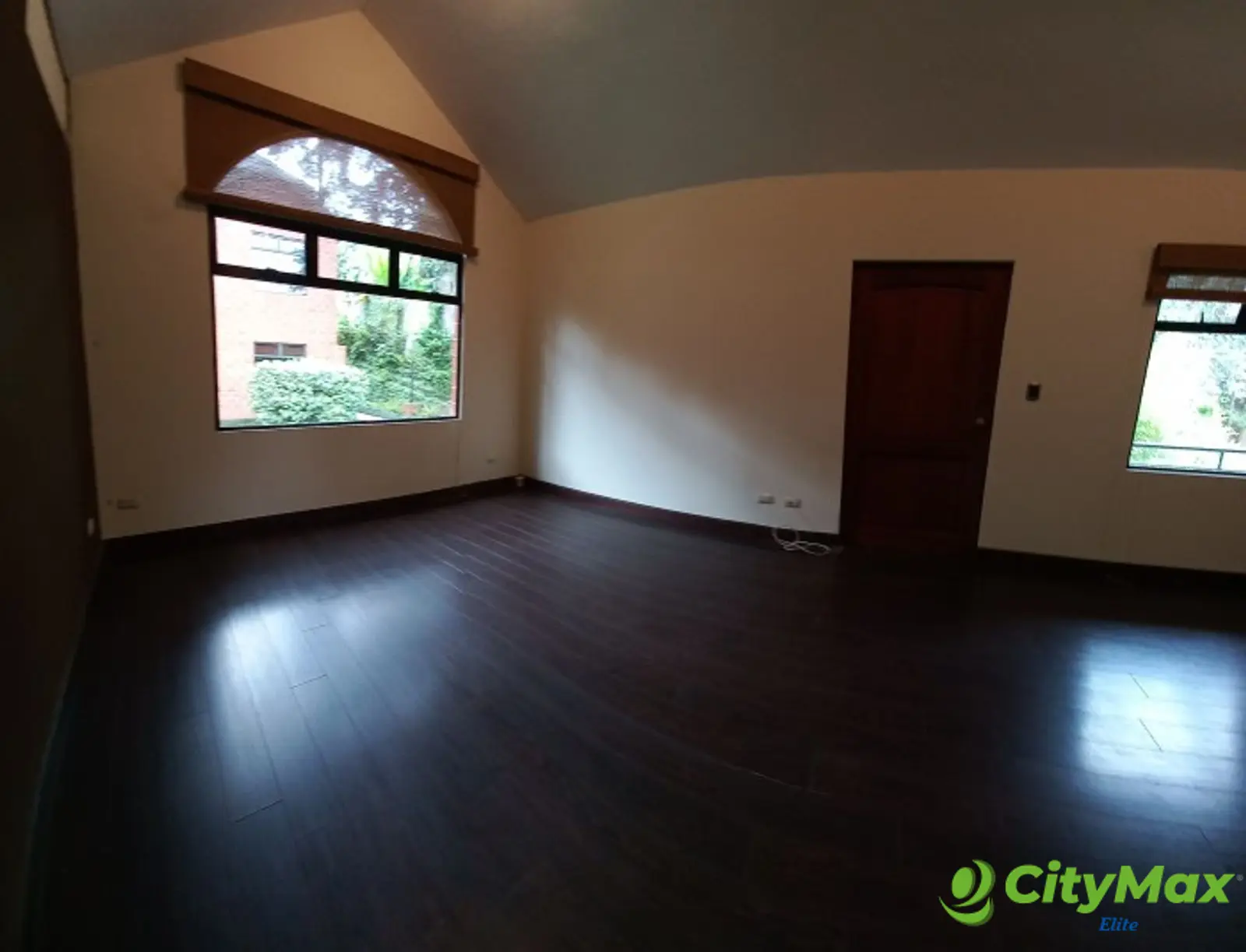 Alquilo apartamento en edificio Carretera a El Salvador - foto 1