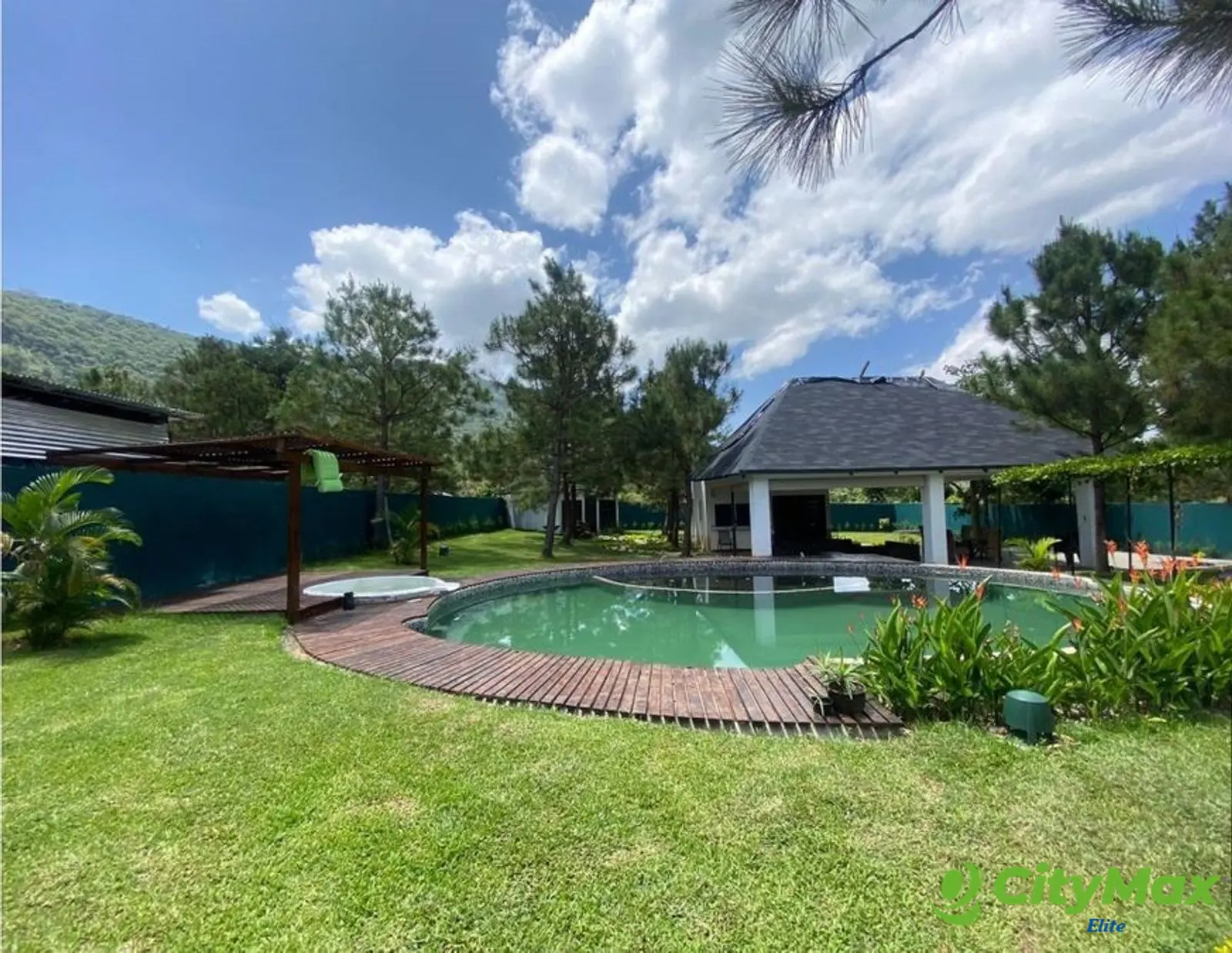 Casa Vacacional en Venta, Barberena - foto 1