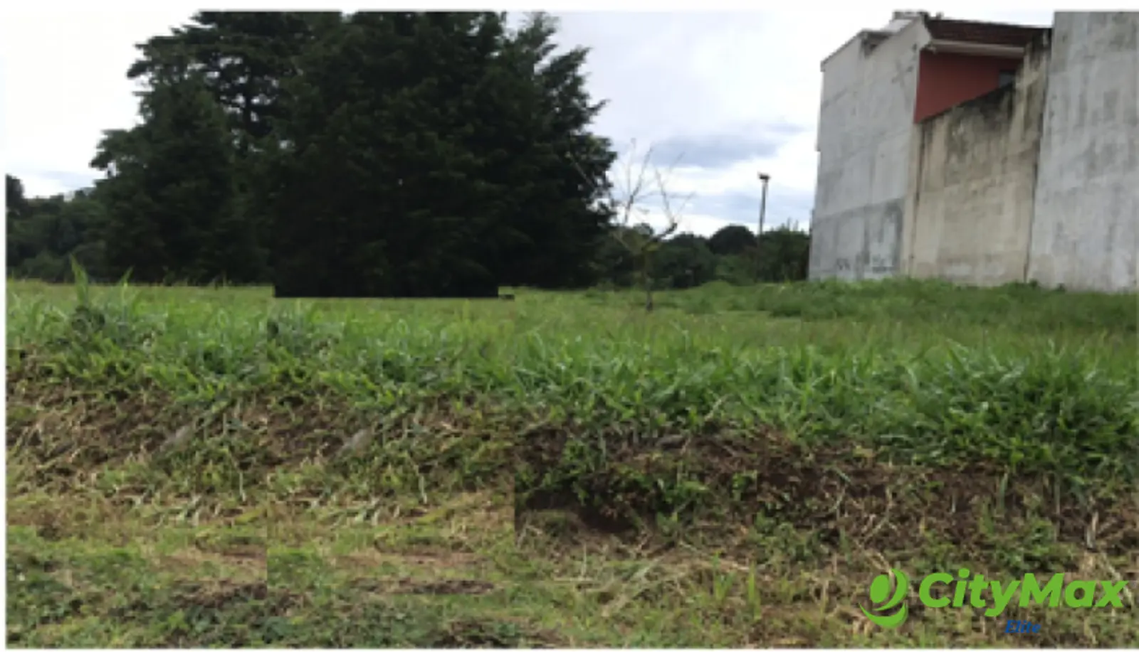 Terreno residencial en venta - foto 1