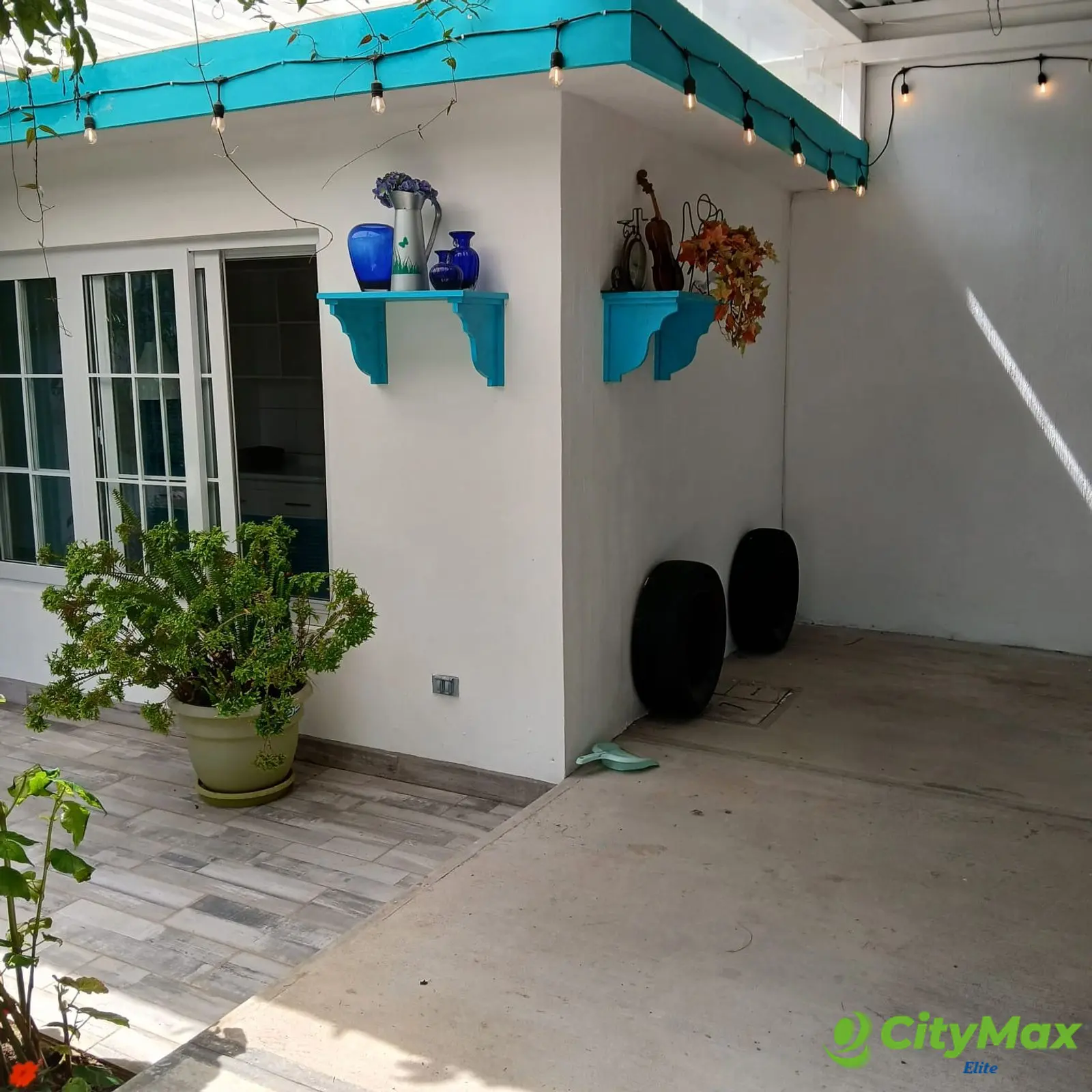 Casa en Venta en Condominio de Santiago Sacatepéquez   - foto 1
