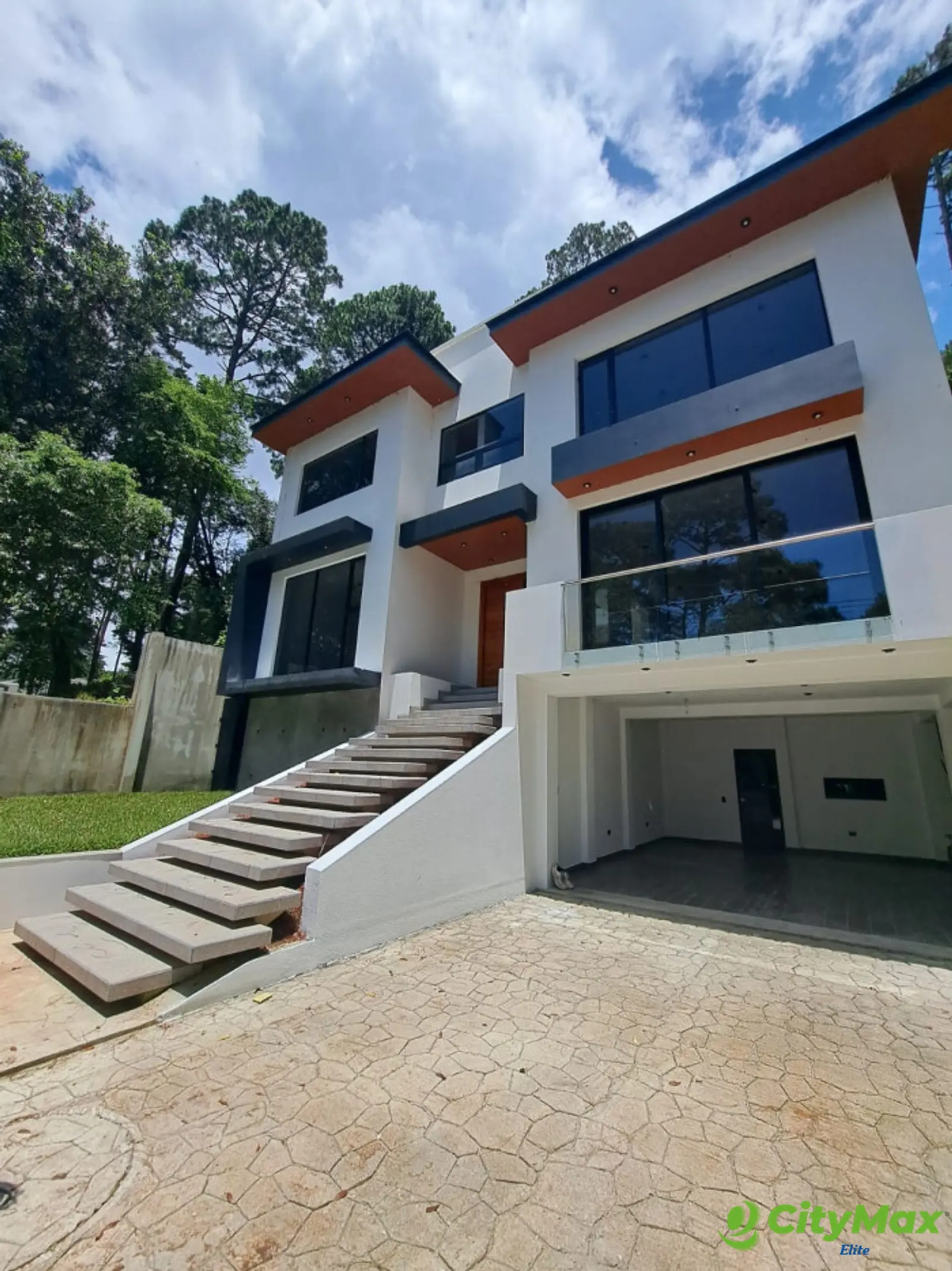 Moderna casa en venta en Terravista km 16.5 CAES - foto 1