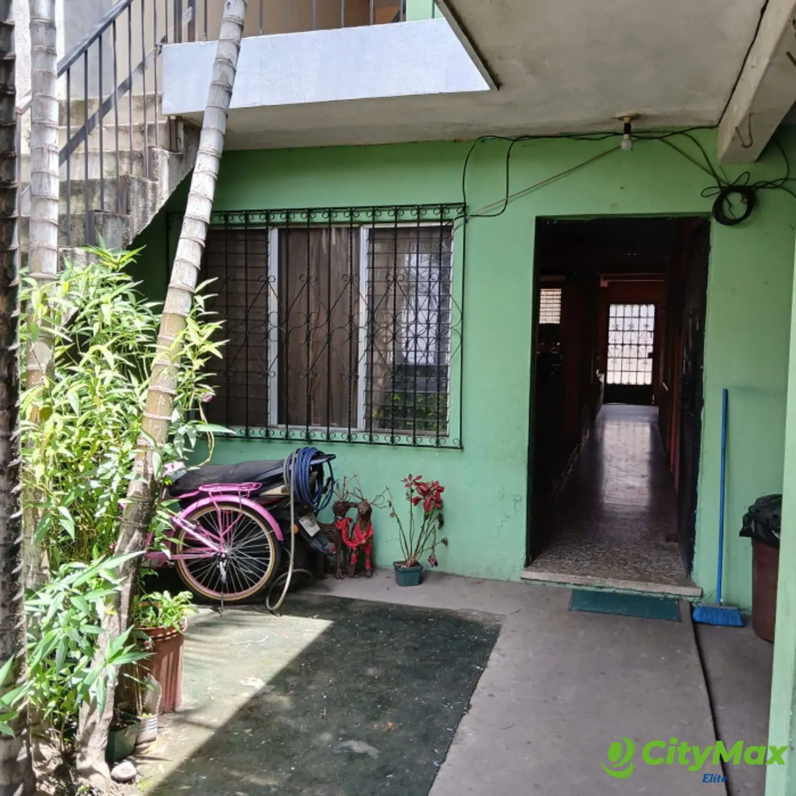 Casa en venta en Residenciales,  San Miguel Petapa   - foto 1