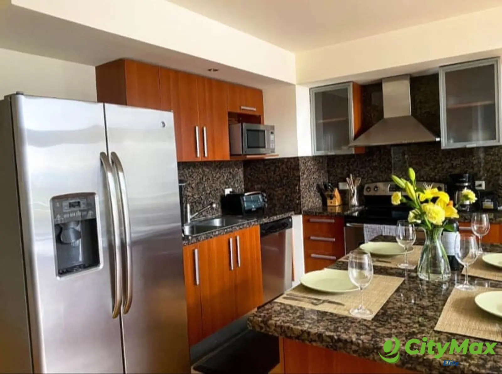 Apartamento en renta amueblado en zona 10 - Cocina